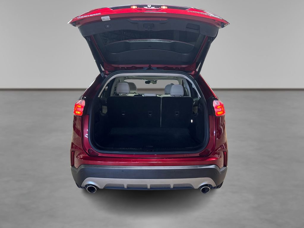 Certified 2019 Ford Edge Titanium w/ Cold Weather Package image 16