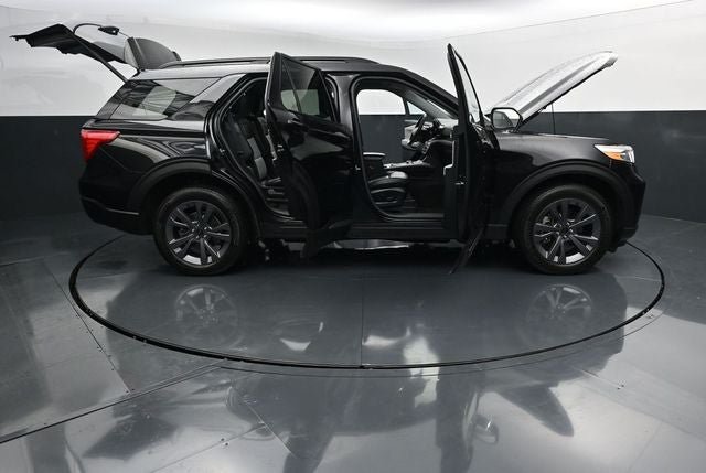 Certified 2023 Ford Explorer XLT w/ Equipment Group 202A AWD/4WD image 42