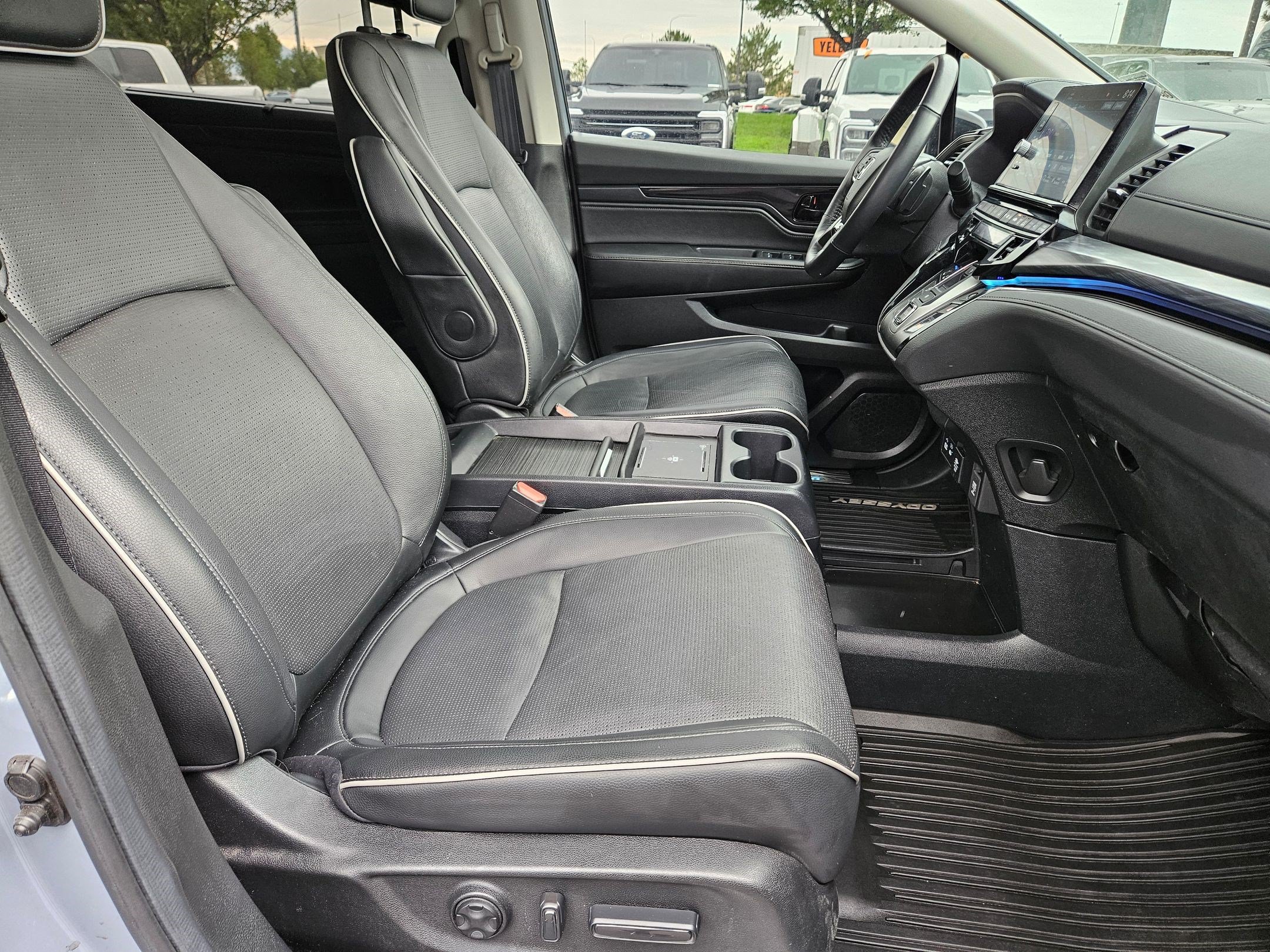 Used 2025 Honda Odyssey Elite image 33