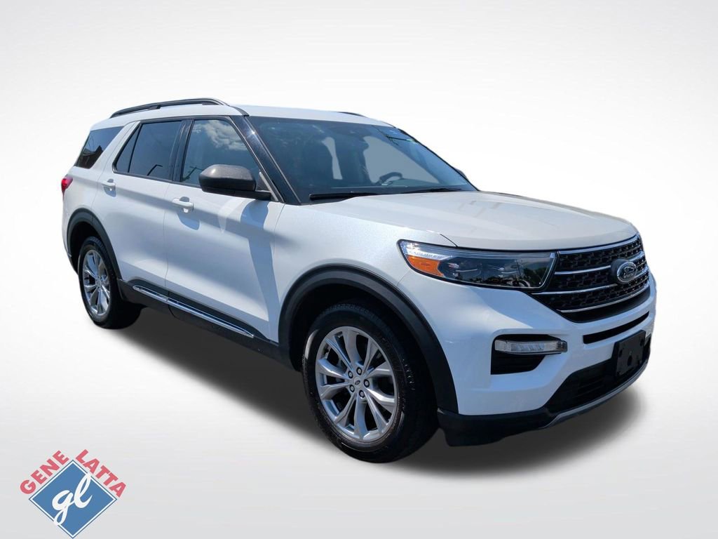 Certified 2023 Ford Explorer XLT w/ Equipment Group 202A AWD/4WD image 1