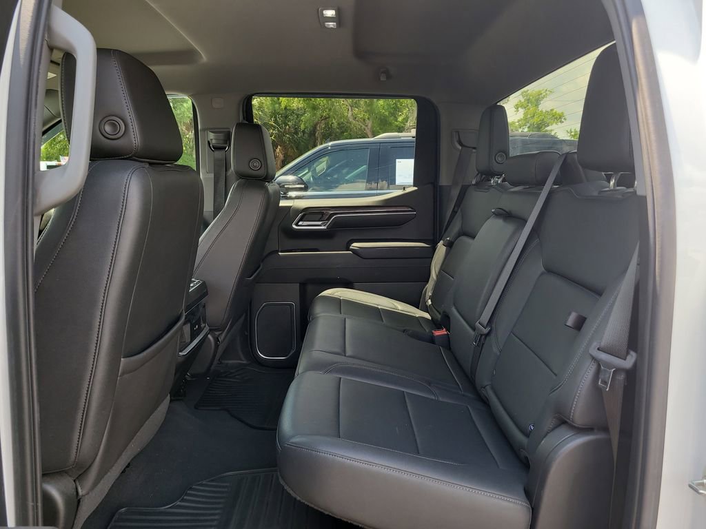 Used 2023 Chevrolet Silverado 1500 LTZ AWD/4WD image 11