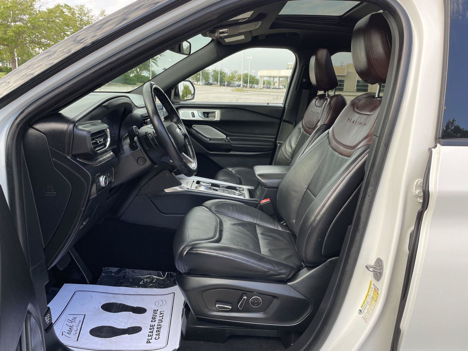 Certified 2020 Ford Explorer Platinum w/ Premium Technology Package AWD/4WD image 17