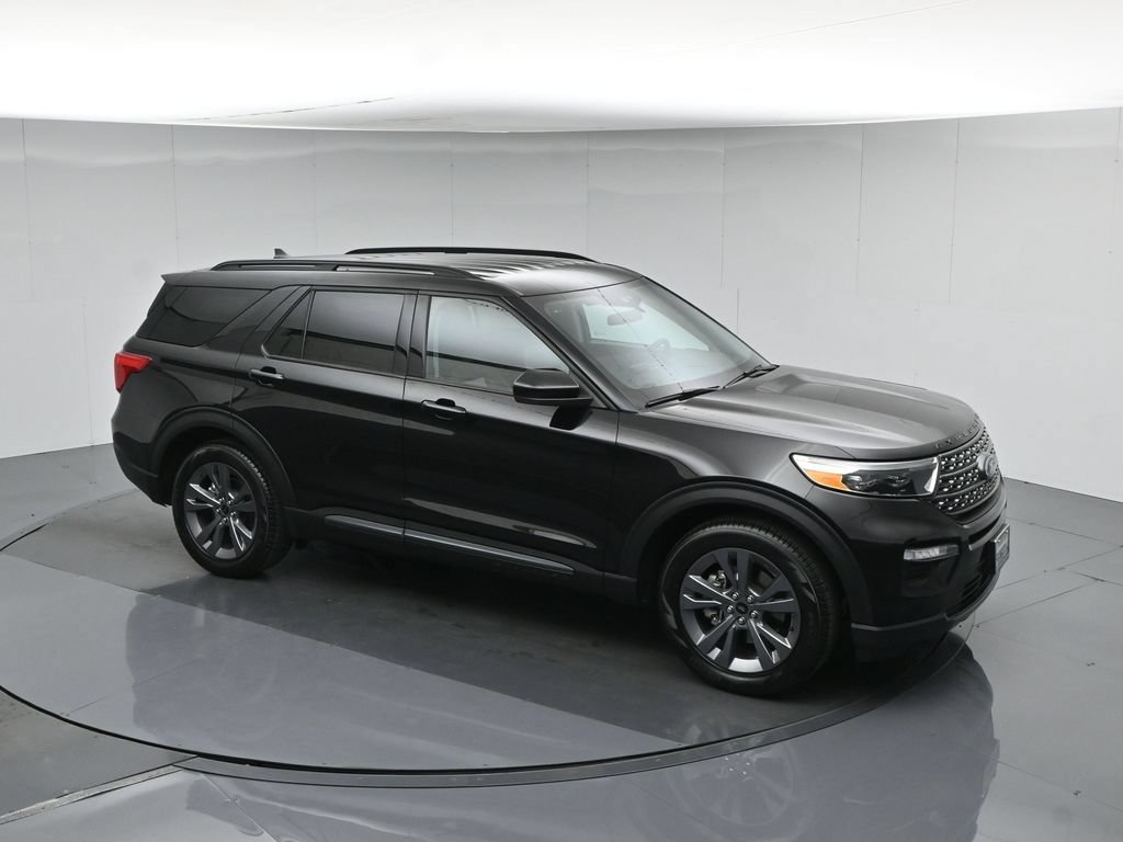 Certified 2023 Ford Explorer XLT w/ Equipment Group 202A RWD image 46