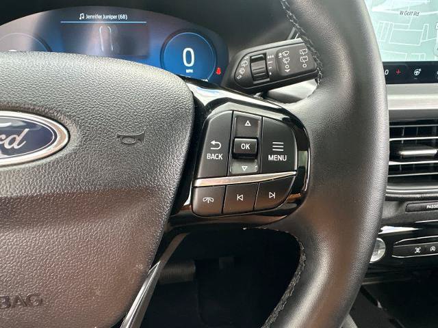 Certified 2025 Ford Escape Platinum AWD/4WD image 18