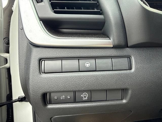 Used 2023 Nissan Rogue SV AWD/4WD image 18