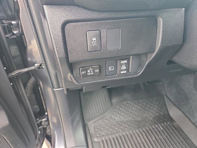 Used 2023 Toyota Tacoma TRD Off-Road w/ Black Out Package (TMS) image 18
