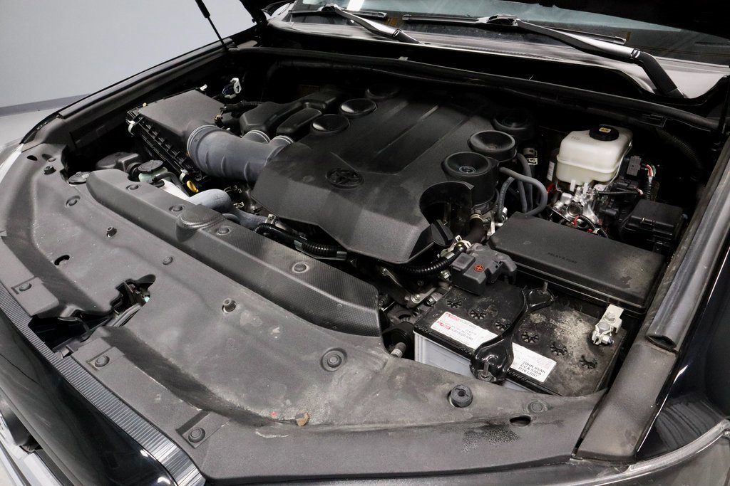 Used 2023 Toyota 4Runner Limited image 18