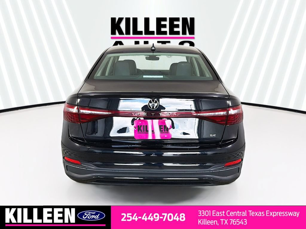 Used 2025 Volkswagen Jetta SE FWD image 7