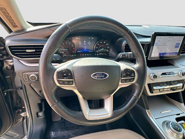Certified 2023 Ford Explorer XLT w/ Equipment Group 202A AWD/4WD image 10