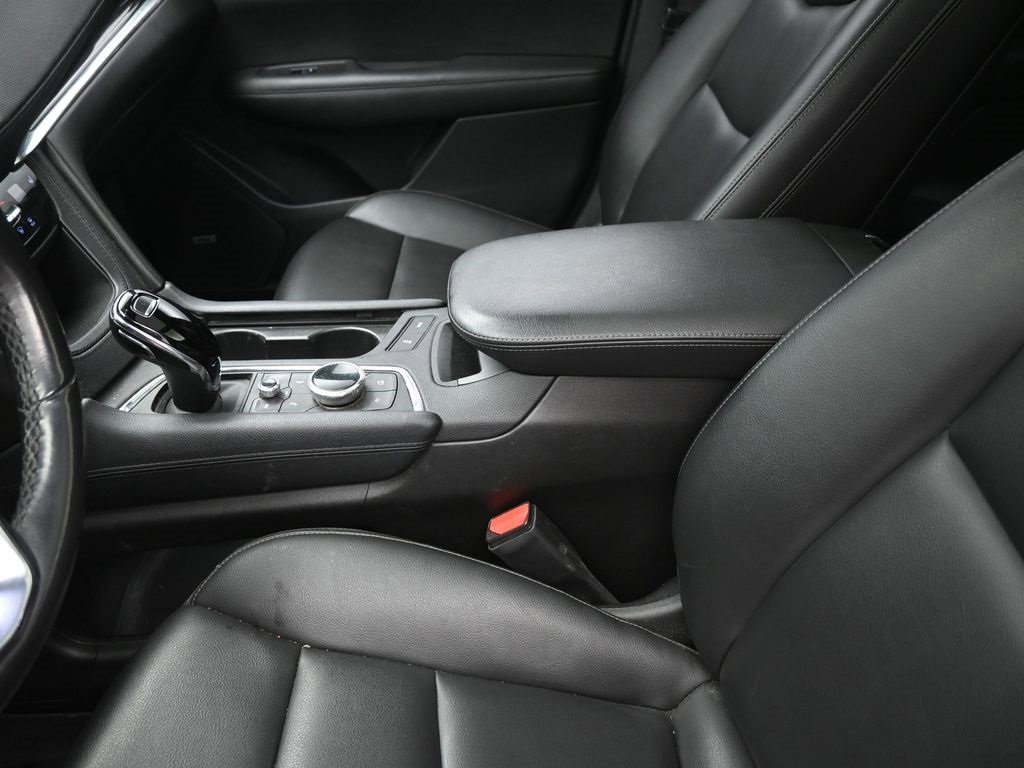 Used 2021 Cadillac XT6 Luxury image 21