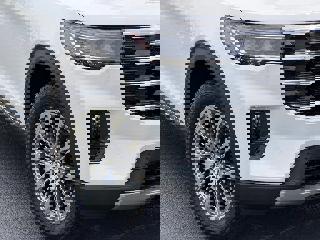 Certified 2025 Ford Explorer Active w/ Active Comfort Package image 10