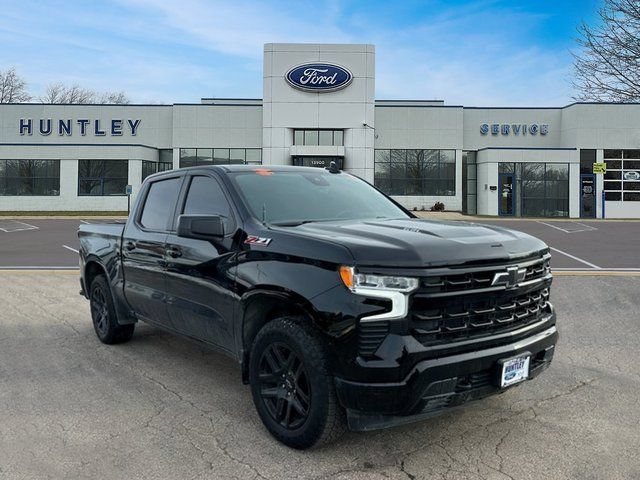 Used 2024 Chevrolet Silverado 1500 RST AWD/4WD image 3