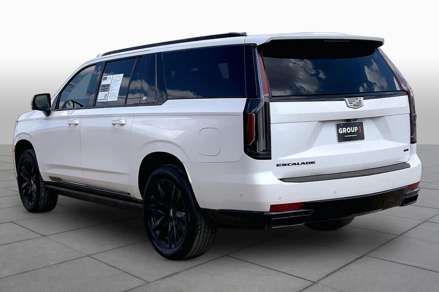 Used 2021 Cadillac Escalade ESV Sport w/ Driver Assist Tech Package AWD/4WD image 12