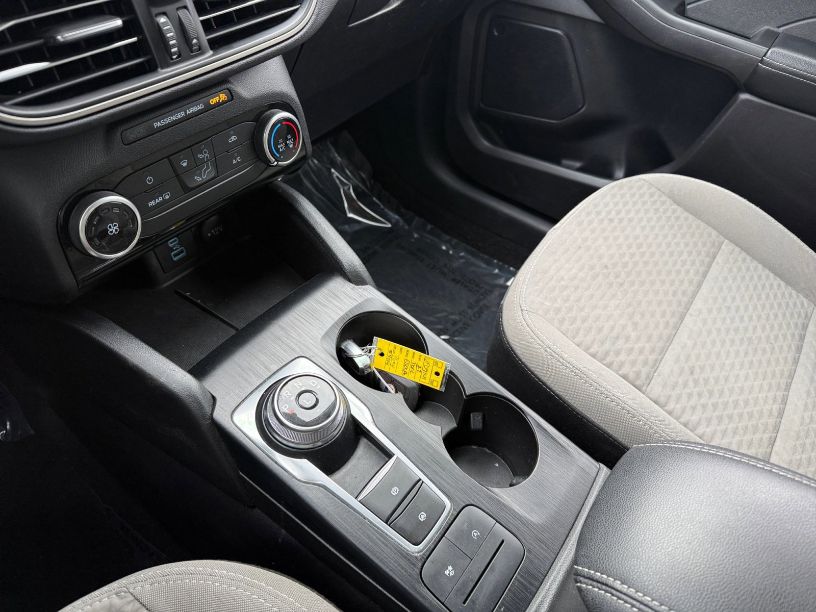 Certified 2022 Ford Escape SE image 13