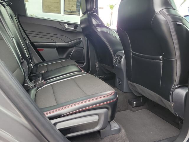 Certified 2025 Ford Escape ST-Line image 24
