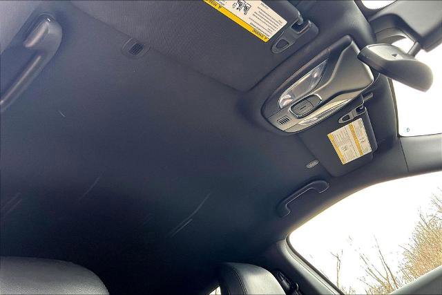 Used 2023 Jeep Compass Limited image 21