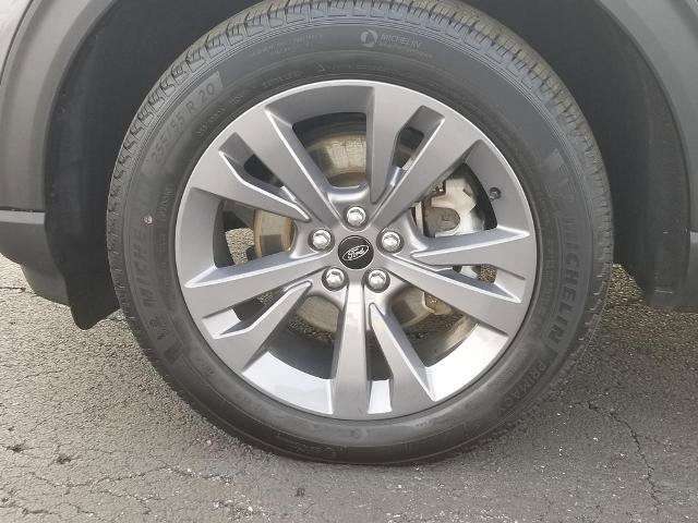 Certified 2023 Ford Explorer XLT w/ Equipment Group 202A image 27