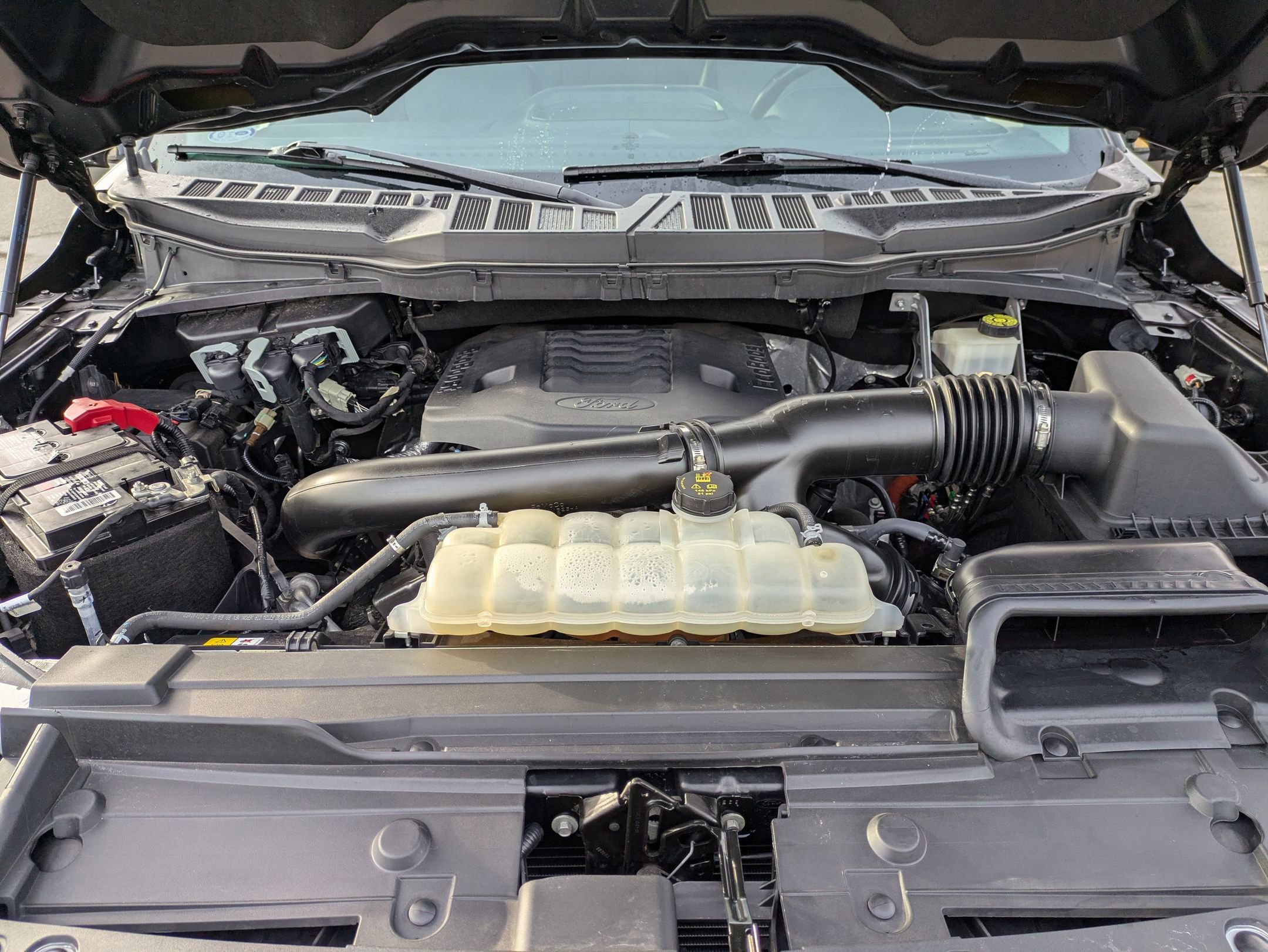 Certified 2022 Ford F150 Lariat w/ Equipment Group 502A High image 45