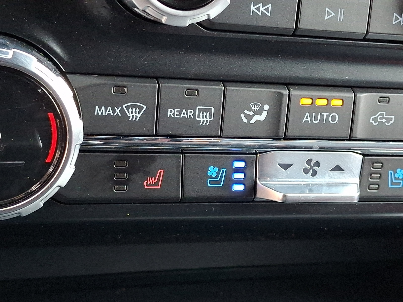 Certified 2023 Ford F150 Lariat w/ Equipment Group 502A High AWD/4WD image 24