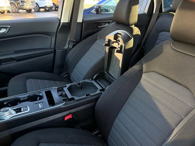 Certified 2021 Ford Edge SE image 39