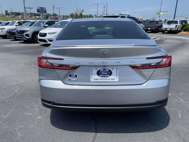 Used 2026 Toyota Camry LE w/ Convenience Package FWD image 6