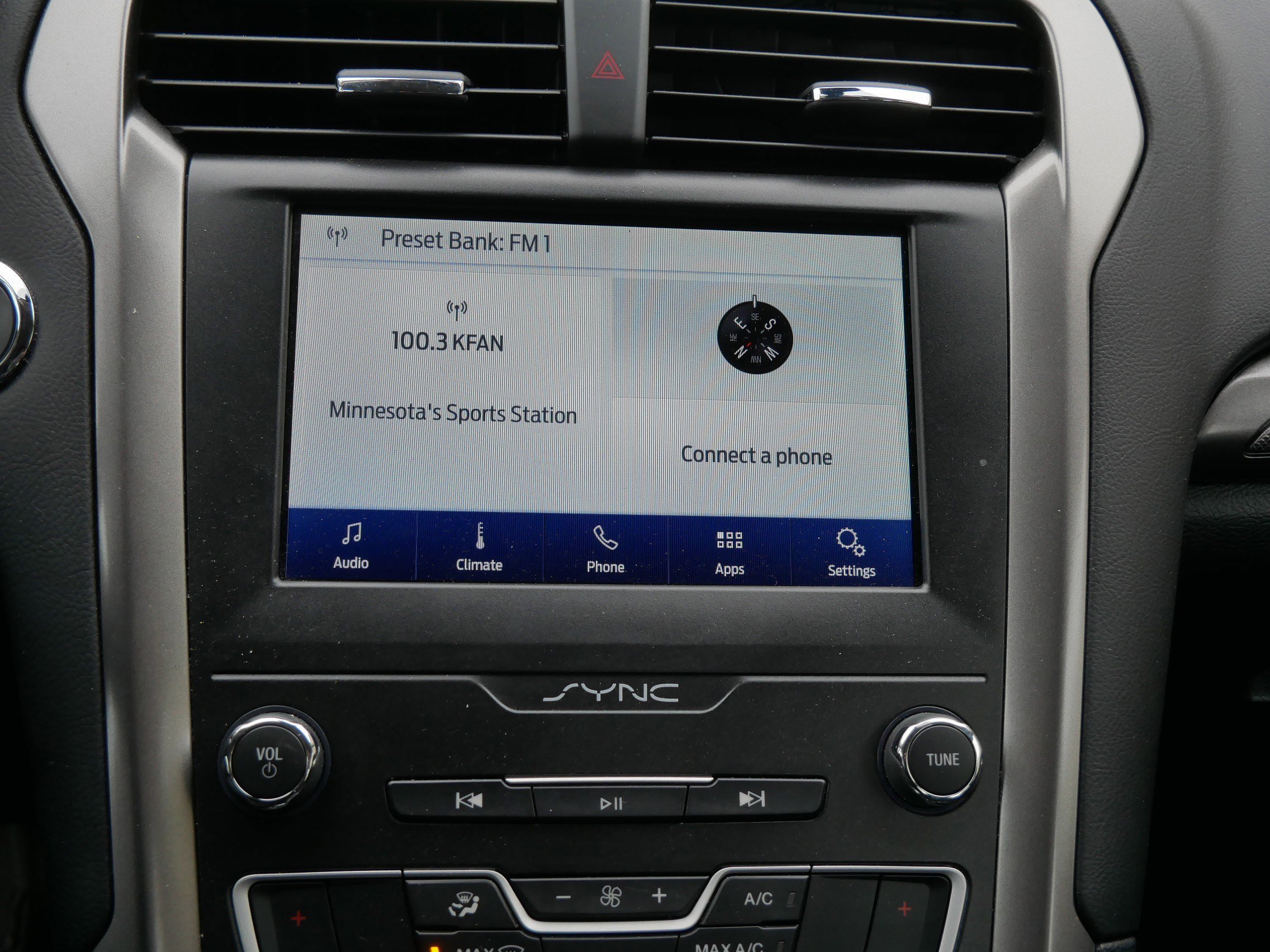 Certified 2020 Ford Fusion SE image 23