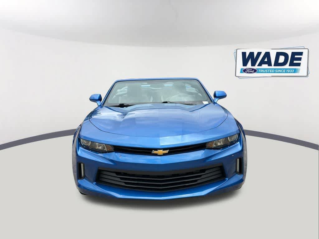 Used 2017 Chevrolet Camaro LT w/ Technology Package RWD image 2