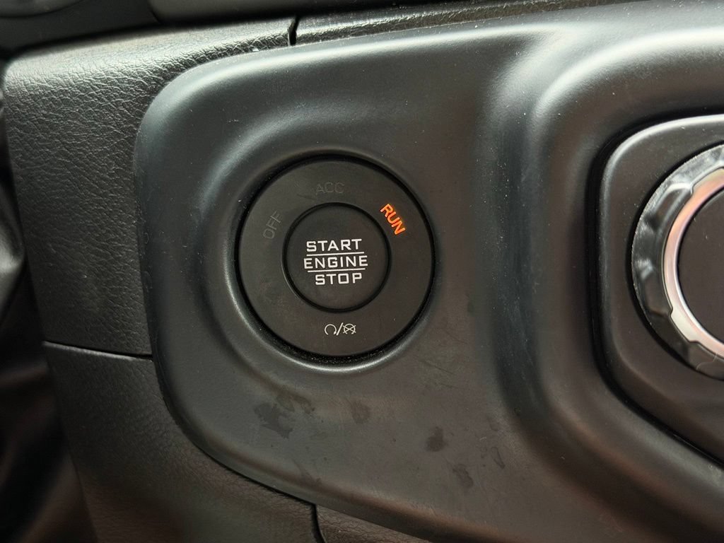 Used 2022 Jeep Wrangler Unlimited Rubicon 4xe w/ Cold Weather Group AWD/4WD image 41