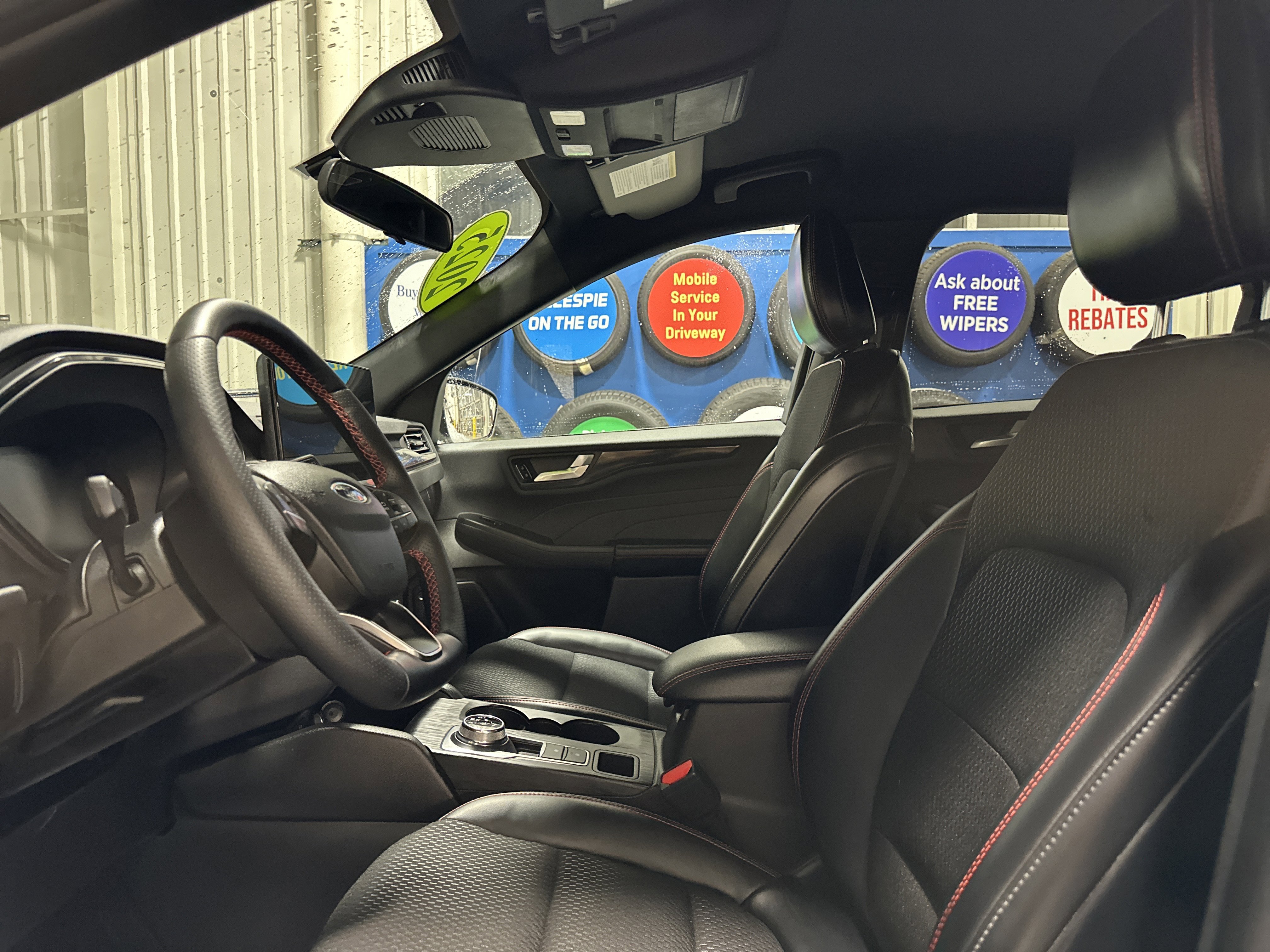 Certified 2025 Ford Escape ST-Line w/ Equipment Group 301A image 17