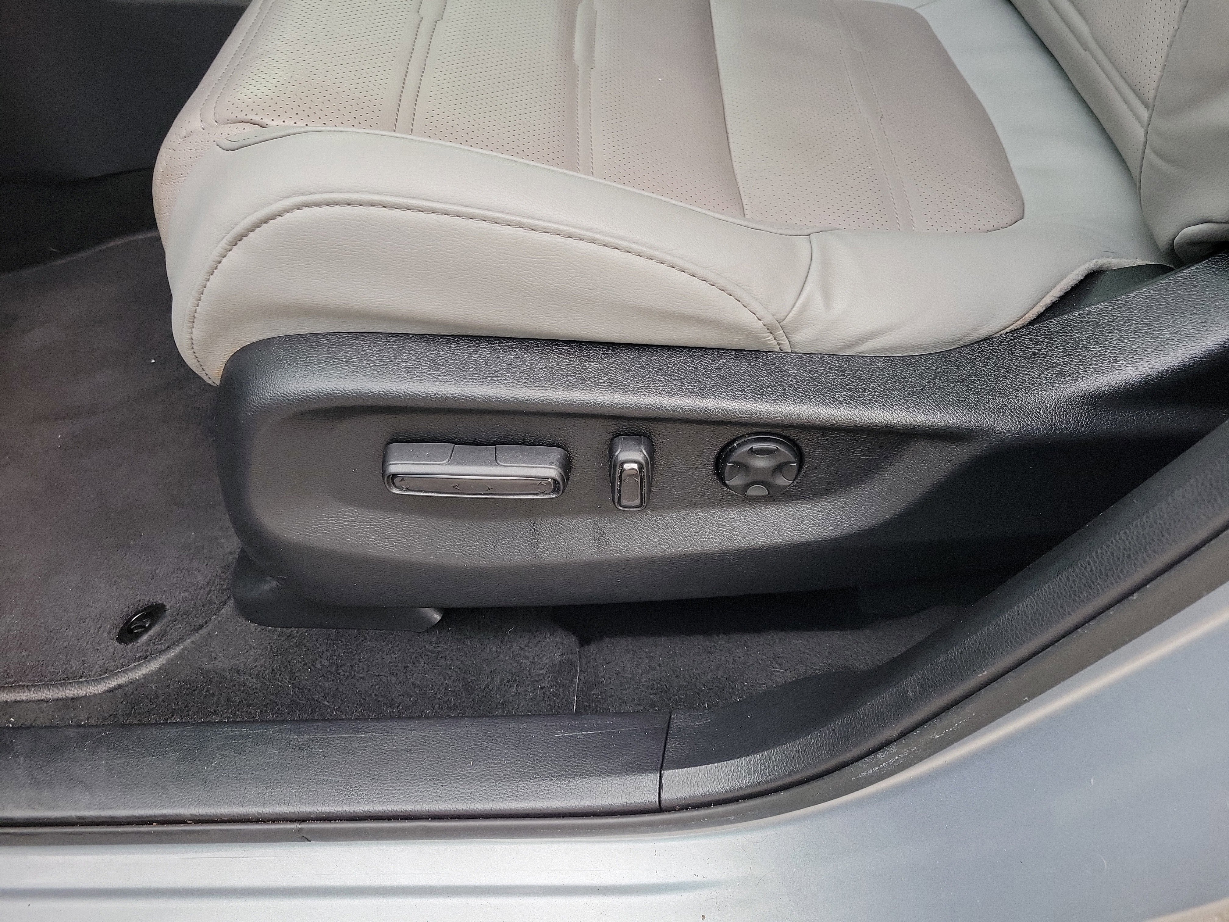 Used 2019 Honda CR-V EX-L image 9