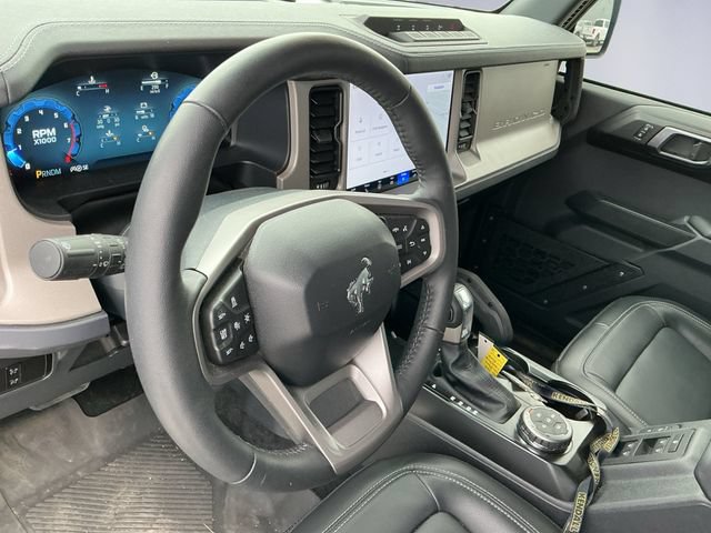 Certified 2025 Ford Bronco Outer Banks w/ Sasquatch Package AWD/4WD image 9