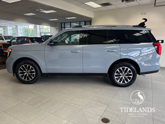 Certified 2025 Ford Expedition Platinum AWD/4WD image 5