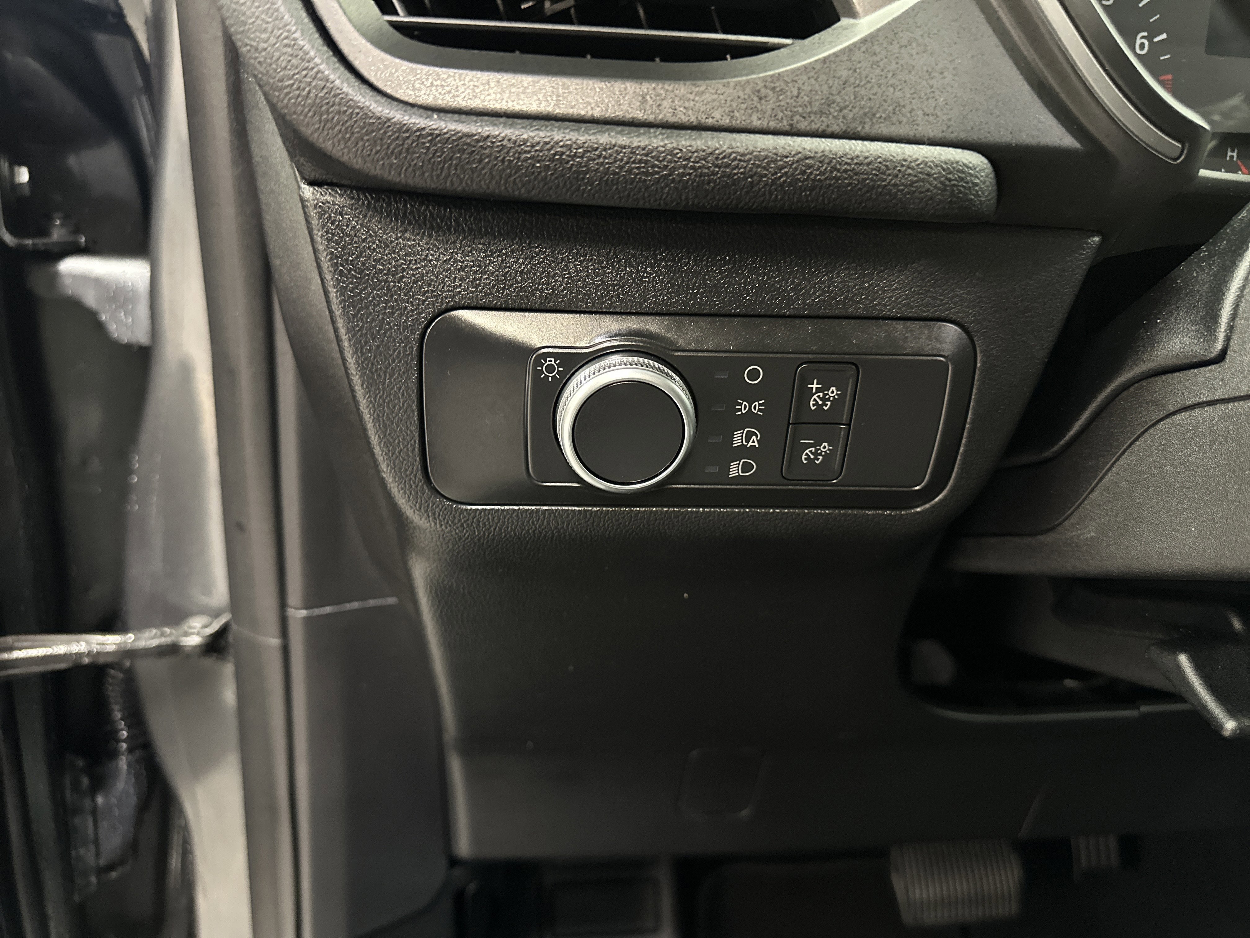 Certified 2022 Ford Escape S image 20