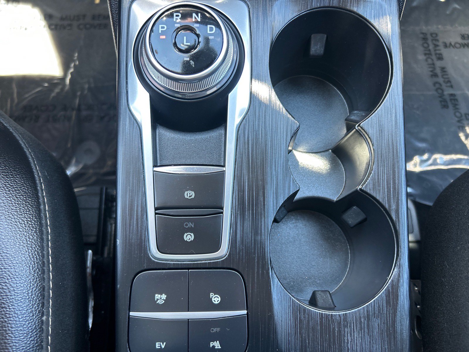 Certified 2022 Ford Escape Titanium w/ Titanium Premium Package FWD image 32