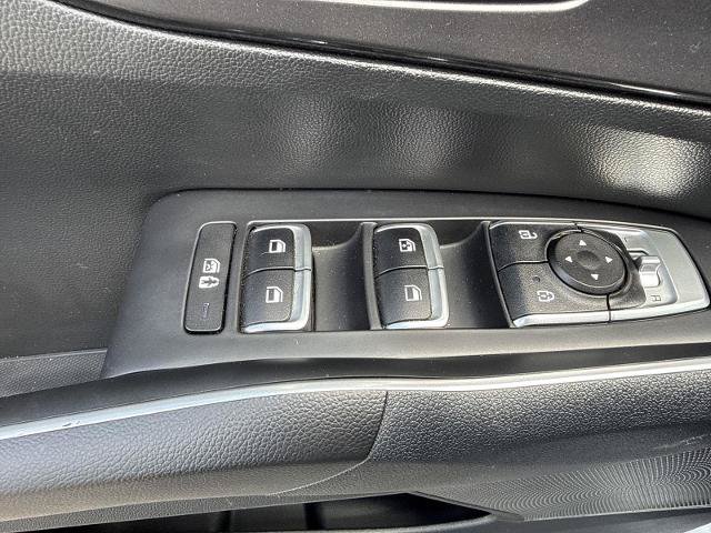 Used 2023 Kia Sorento LX AWD/4WD image 24