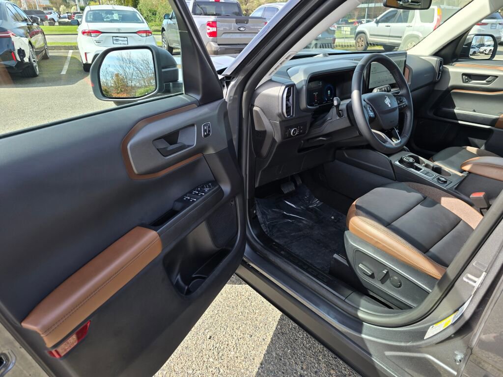 Certified 2025 Ford Bronco Sport Outer Banks w/ Outer Banks Tech Package+ image 15