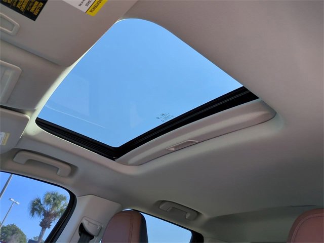 Certified 2022 Ford Maverick Lariat w/ Equipment Group 500A Standard image 20