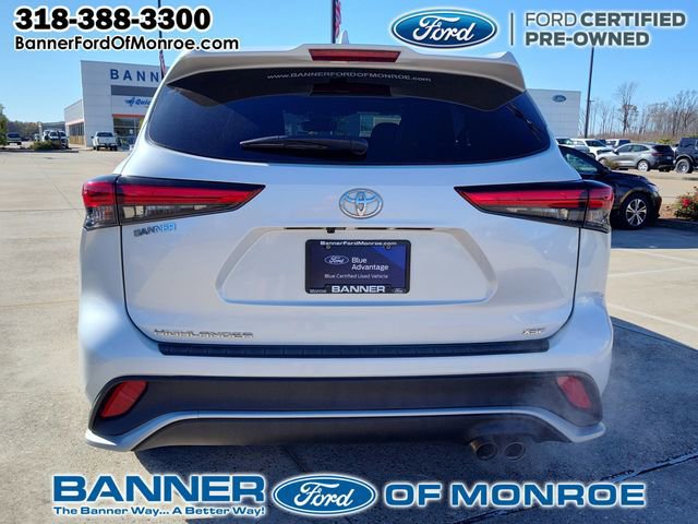 Used 2023 Toyota Highlander L image 4