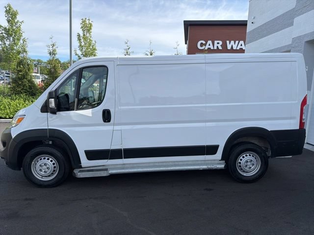 Used 2025 RAM ProMaster 2500 w/ U-Haul Equipment Group FWD image 3