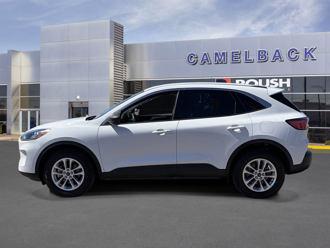 Certified 2022 Ford Escape SE AWD/4WD image 2