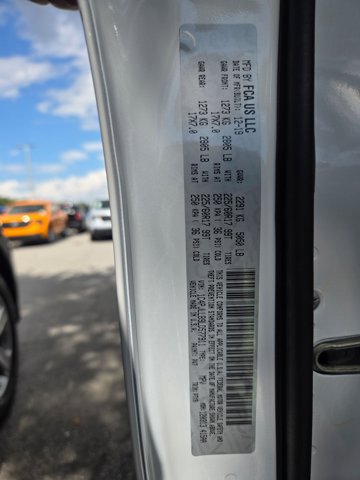 Used 2020 Jeep Cherokee Latitude Plus w/ Cold Weather Group FWD image 24