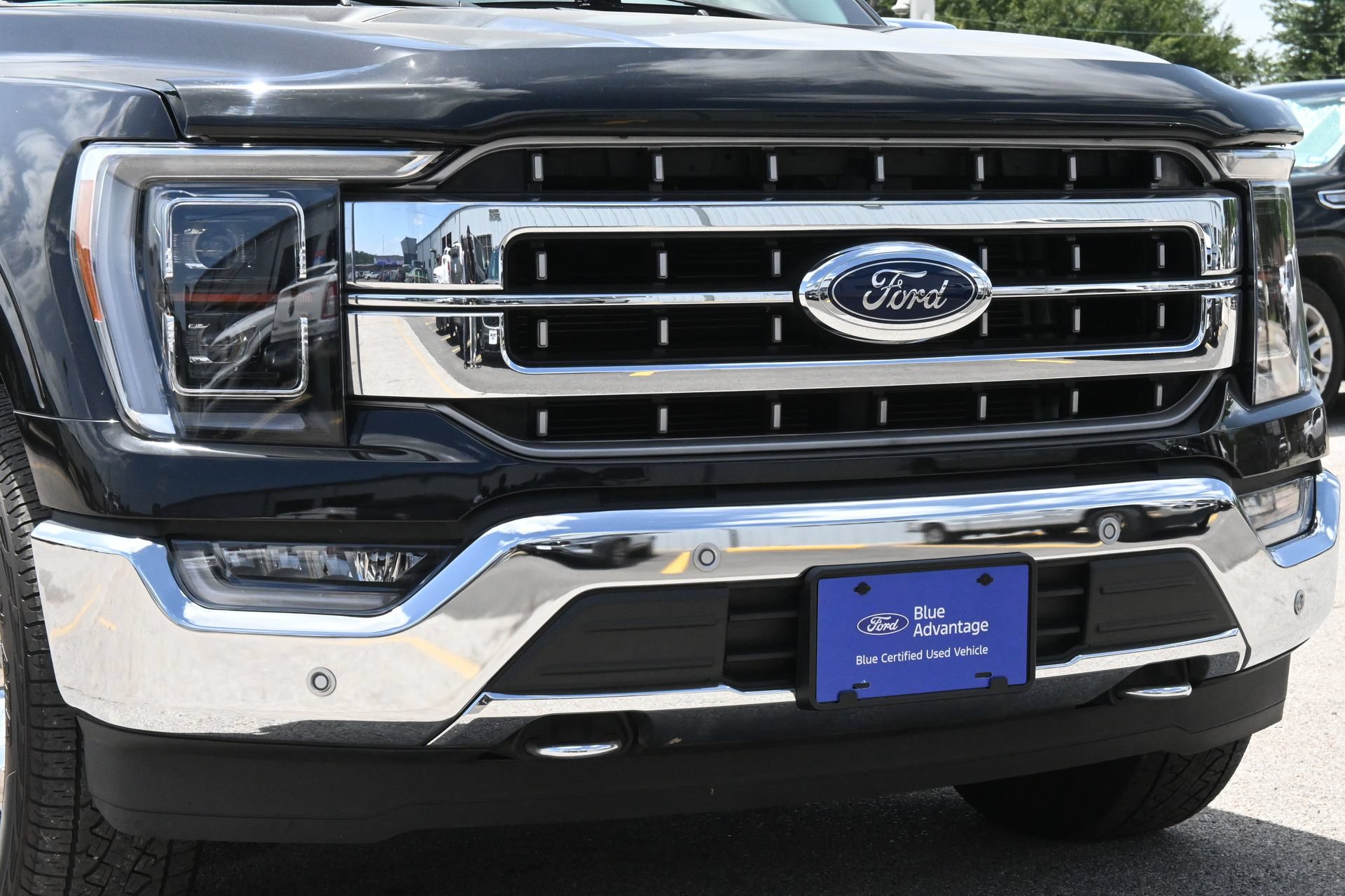 Certified 2022 Ford F150 Lariat w/ Equipment Group 502A High AWD/4WD image 26