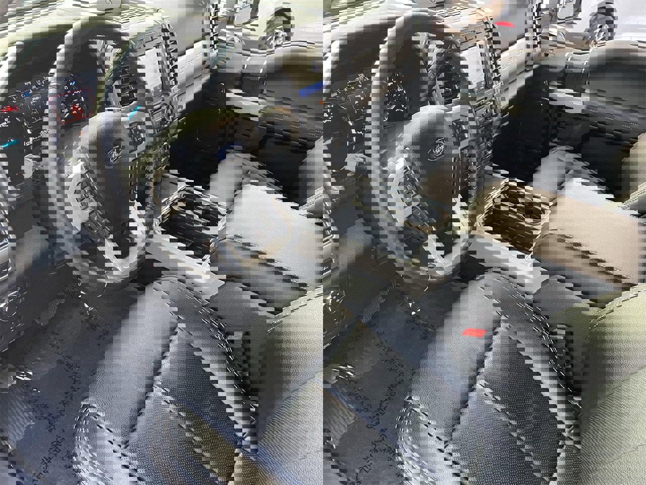 Certified 2021 Ford F250 Lariat w/ Lariat Ultimate Package image 23