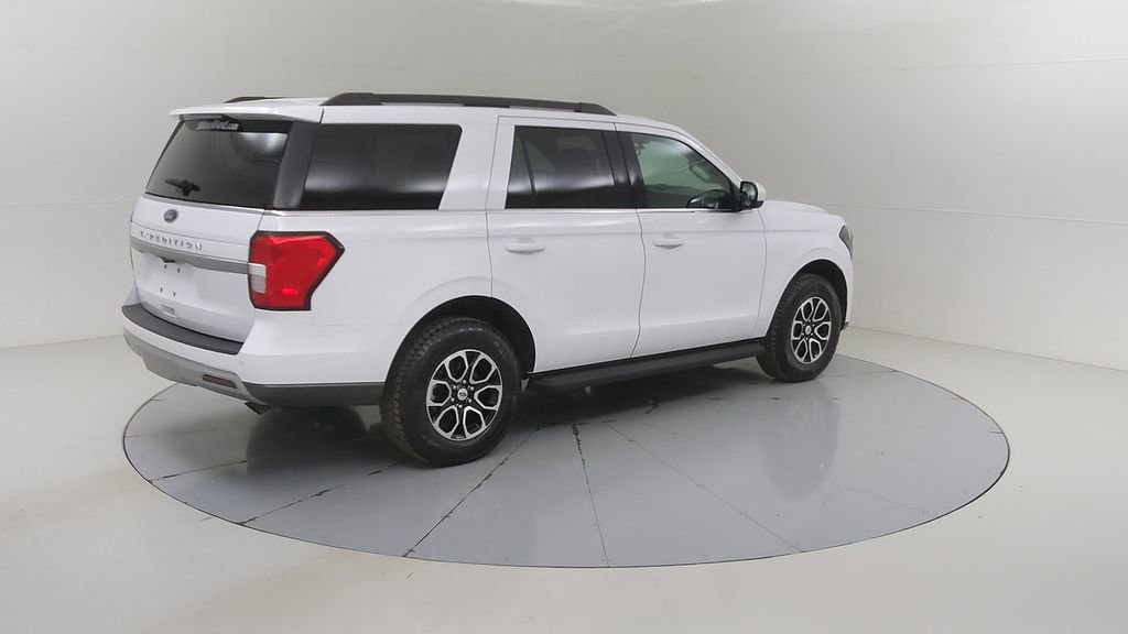 Certified 2024 Ford Expedition XLT image 15