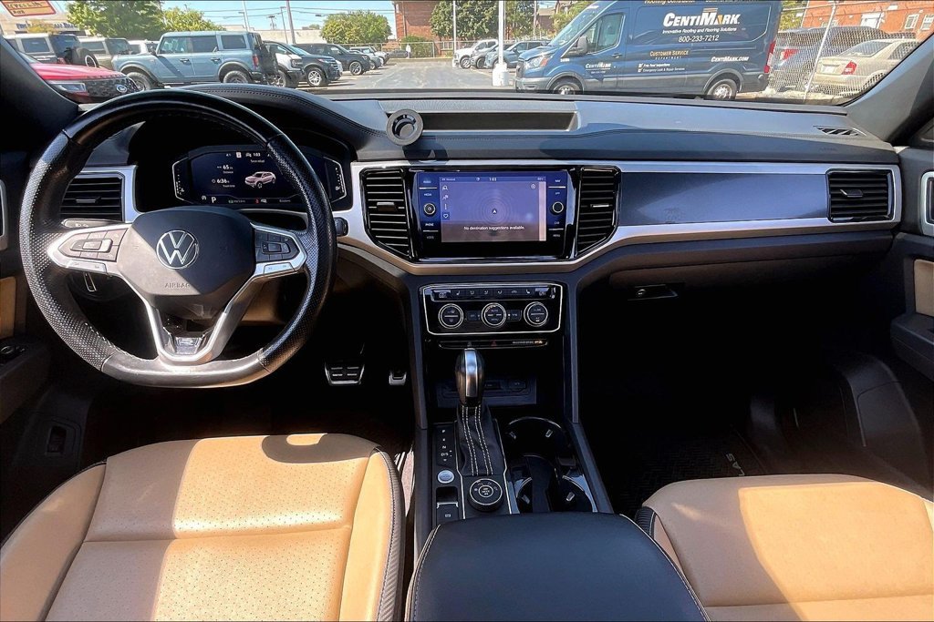 Used 2021 Volkswagen Atlas Cross Sport SEL R-Line AWD/4WD image 14