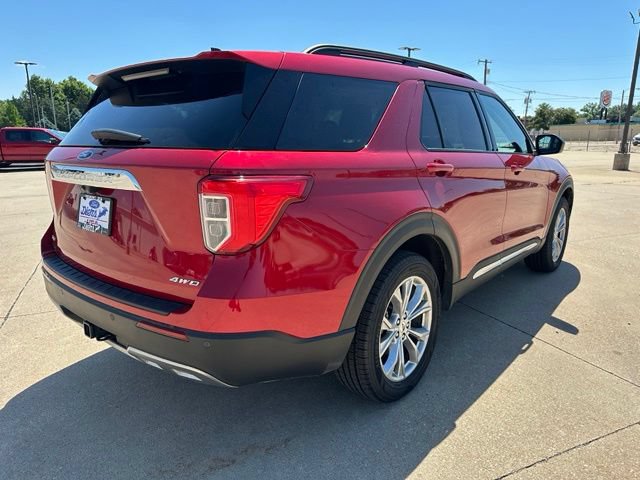 Certified 2023 Ford Explorer XLT w/ Equipment Group 202A AWD/4WD image 4