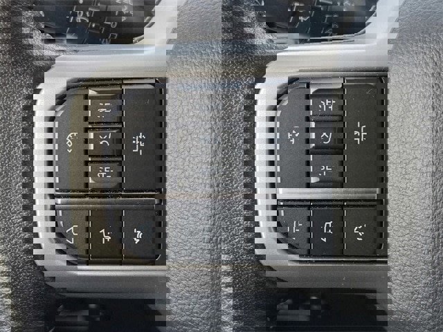 Certified 2024 Ford Expedition XLT image 19