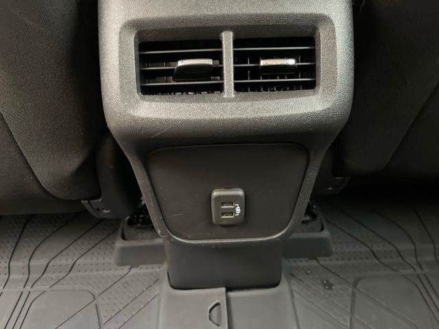 Used 2022 Chevrolet Equinox LT w/ LPO, Floor Liner Package AWD/4WD image 19