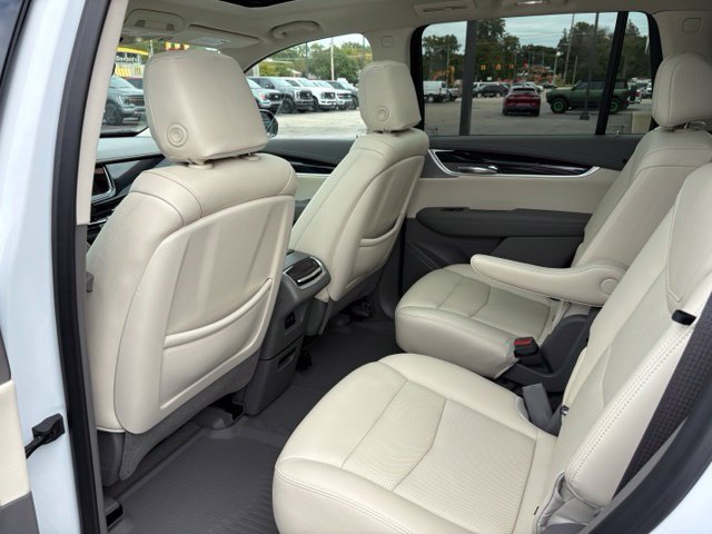 Used 2024 Cadillac XT6 Premium Luxury w/ Technology Package AWD/4WD image 20