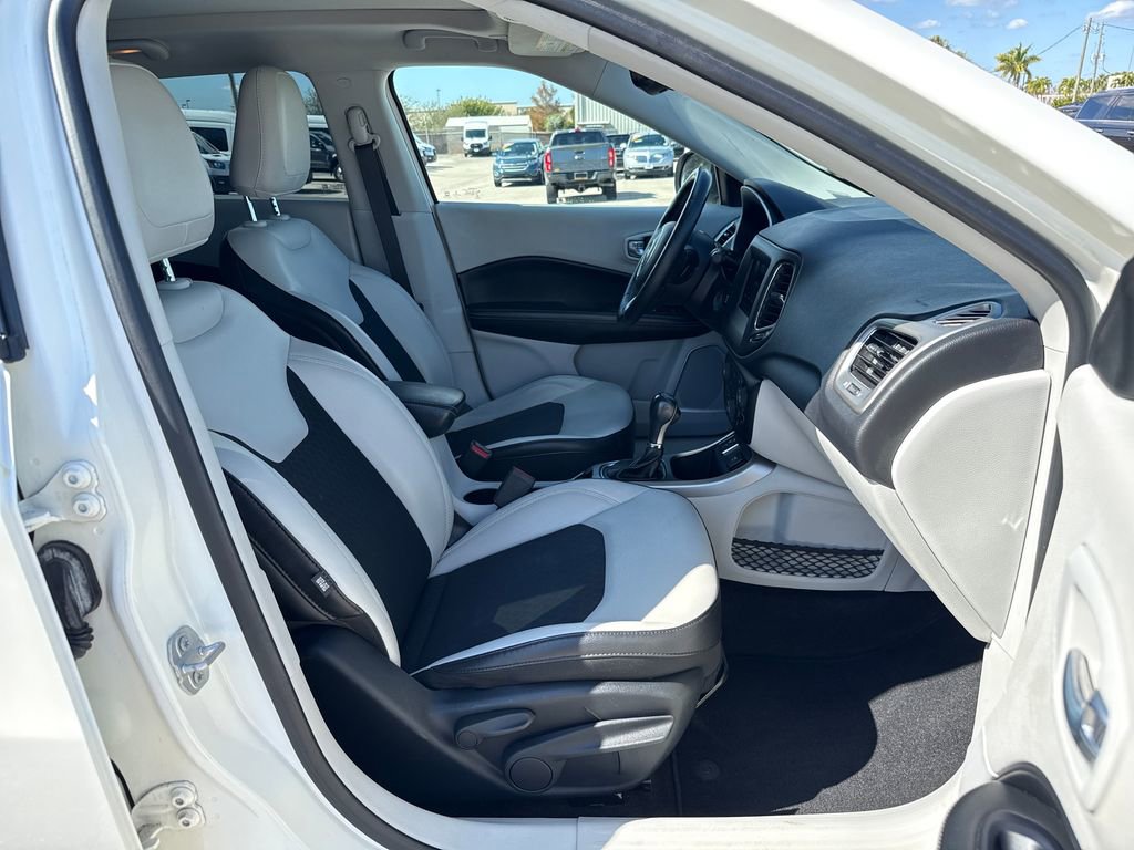 Used 2019 Jeep Compass Latitude image 24